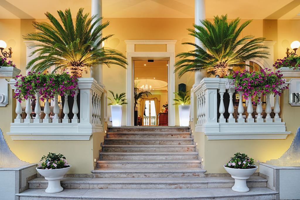 Novecento Suite Hotel Riccione Exterior foto